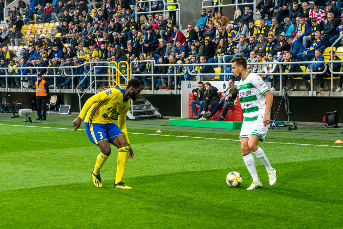 Derby Trójmiasta w obiektywie. ZOBACZ ZDJĘCIA Z MECZU!