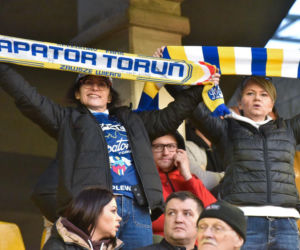 PRES Grupa Dewloperska Toruń - Abramczyk Polonia Bydgoszcz, zdjęcia kibiców i zawodników z pożegnania Adriana Miedzińskiego