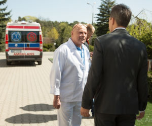 Na dobre i na złe odc. 604. Andrzej Falkowicz (Michał Żebrowski), Stefan Tretter (Piotr Garlicki)