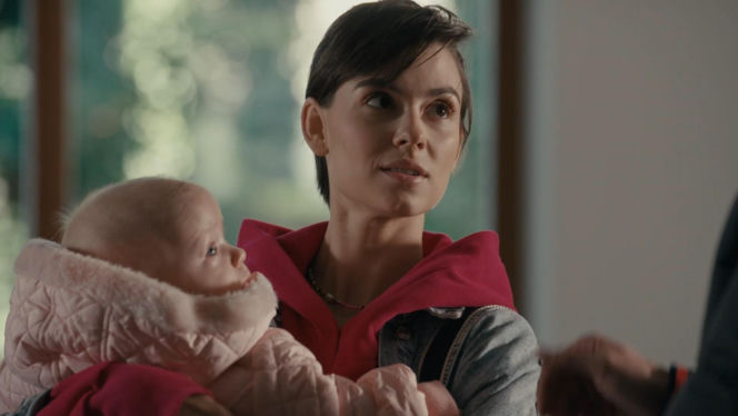 Na dobre i na złe odc. 977. Blanka (Pola Gonciarz), Mario (Marcin Korcz), Nina (Rita Sobocińska)