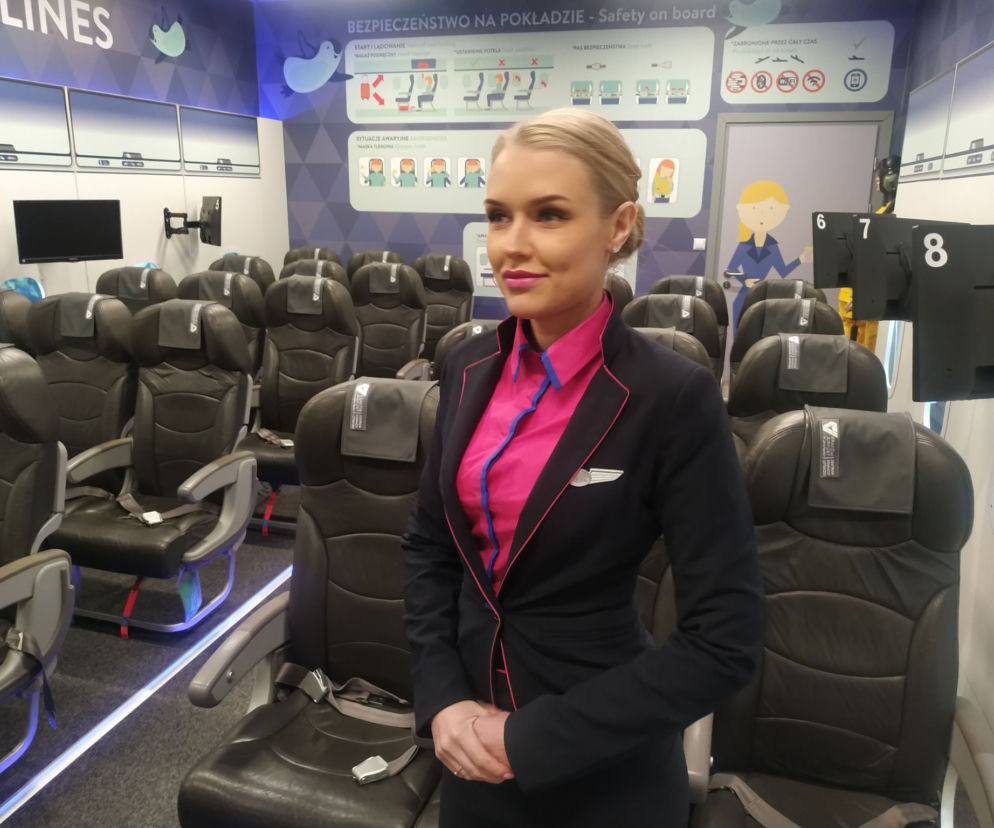 Nie tylko stewardessy i piloci, ale oni oczywiście też. Kraków Airport zorganizowało 3. Lotniskowe Targi Zawodoznawcze
