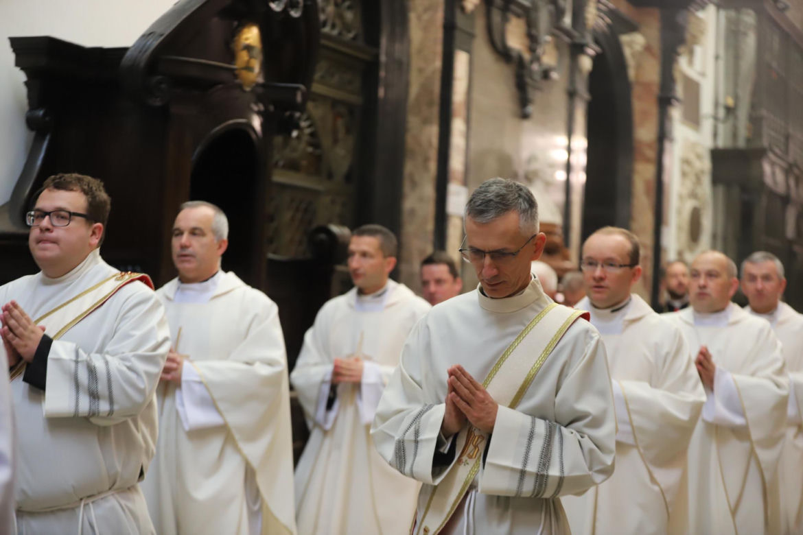 Nowi księżą w archidiecezji krakowskiej. Abp Jędraszewski mówił o klerykalizmie