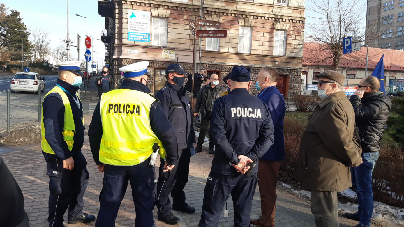 Stop podwyżkom za wodę! Uliczny protest mieszkańców Tarnowa