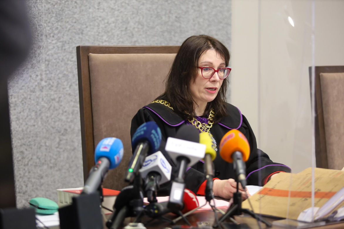 Sąsiedzi ściganego mecenasa: „Widzieliśmy go w niedzielny wieczór pod domem”