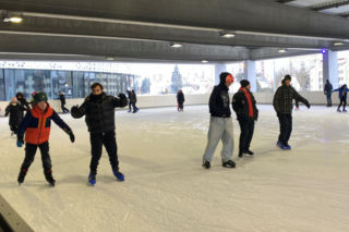 Kryte lodowisko przy Hali Urania