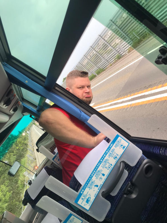 Pożar autokaru lekkoatletów w Tokio