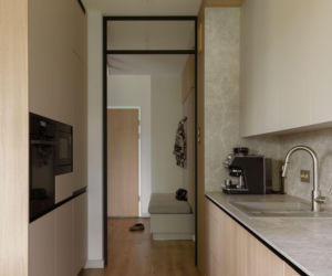 Apartament w Gdańsku. Szklane biuro nad morzem