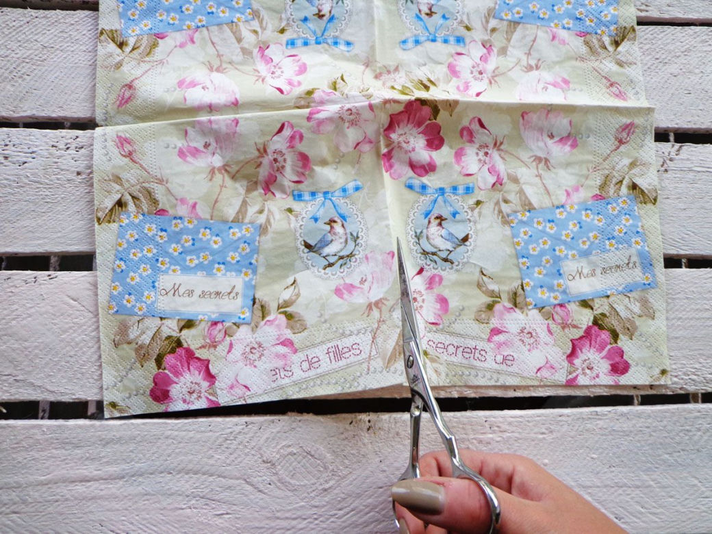 Taboret ze schodkiem IKEA w wersji decoupage