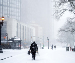 Ofiary śmiertelne, milion ludzi bez prądu w USA! Burza śnieżna atakuje
