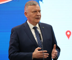 Kleszcze i terminale satelitarne dla armii. Sprzęt za 3 mld zł z polskich firm