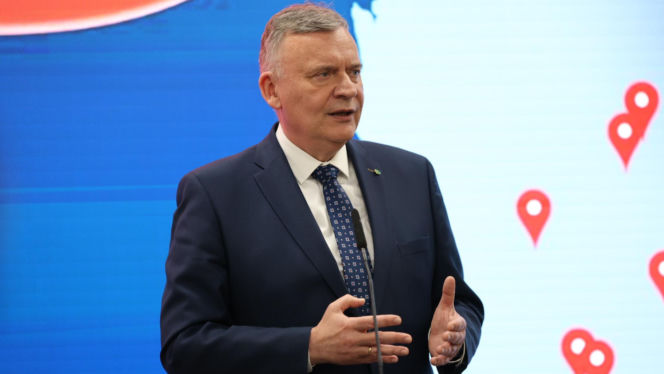Kleszcze i terminale satelitarne dla armii. Sprzęt za 3 mld zł z polskich firm