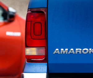 Toyota Hilux 2.4 D-4D 150 KM 4x4 AT6 Selection 50 vs. Volkswagen Amarok V6 3.0 TDI 258 KM 4Motion DSG8 Aventura