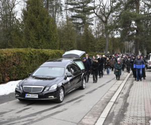 Bożena Dykiel spoczęła na Powązkach Wojskowych