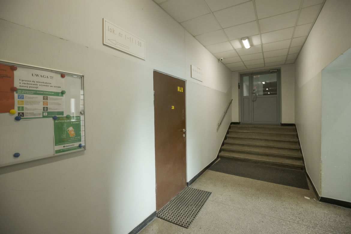 Co grozi rodzicom z Warszawy, którzy porzucili dzieci? Dlaczego uciekli do Czech? Znamy szczegóły
