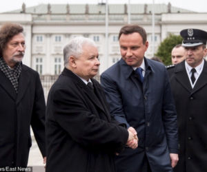 Wojna Dudy z Kaczyńskim