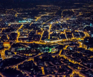 Wrocław nocą z lotu ptaka