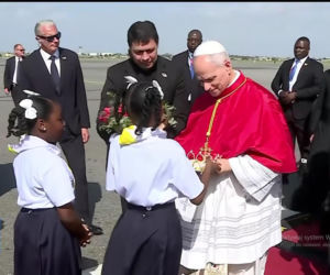 Angola: Leon XIV rozpoczyna kolejny etap papieskiej pielgrzymki