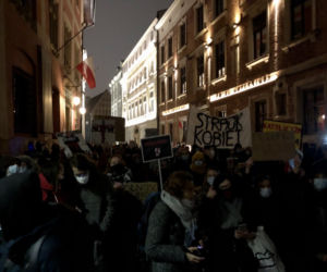 Protest przeciwko kardynałowi Stanisławowi Dziwiszowi w Krakowie