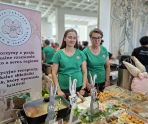 Starachowice tętnią tradycją! Trwa pierwszy Festiwal Kół Gospodyń i Gospodarzy Wiejskich „Lokalne pasje”