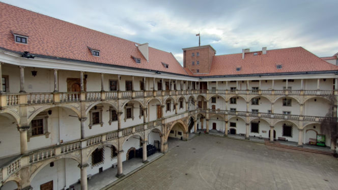 Nie musisz jechać do Krakowa! Śląski Wawel zachwyca turystów z całej Polski