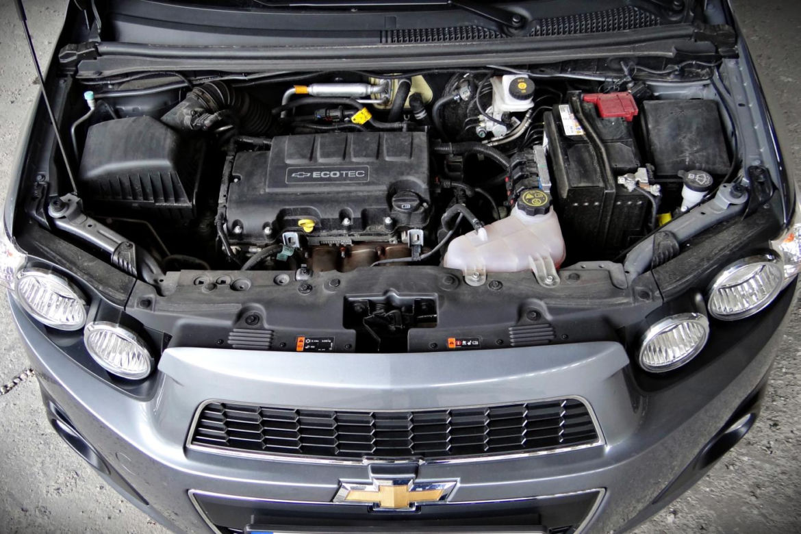 Chevrolet Aveo 5d 2013