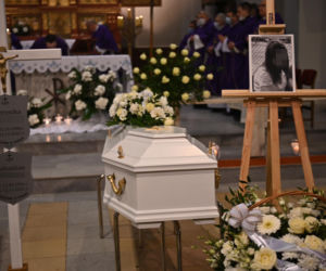 Pogrzeb Weroniki i Sebastiana. Ostatnia droga rodzeństwa