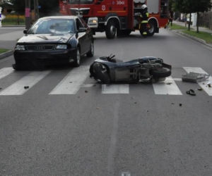 Kierujący skuterem rąbnął w Audi A3. Prowadził mając 2,6 promila alkoholu