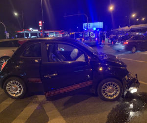 Wypadek drogowy, Warszawa, skrzyżowanie ul. Poligonowej z Ostrobramską