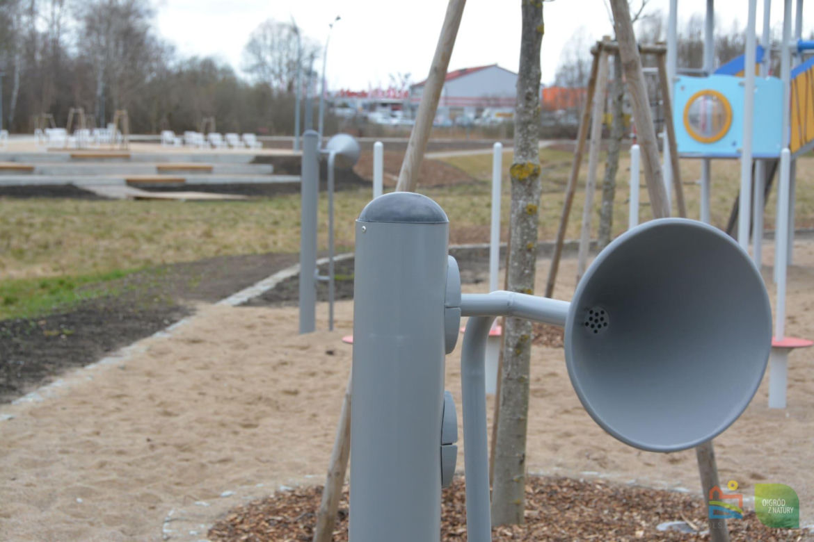 Nowy park w Olsztynie. Są ławeczki, miejsca do grillowania, plac zabaw [ZDJĘCIA]