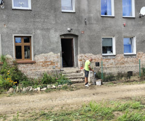 Głuchołazy dzień po nawałnicy. Mieszkańcy wściekli: To, co podają w TV to lipa!
