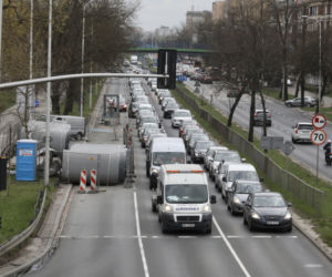 Będzie trudniej wyjechać z Mokotowa. Drogowcy zwężą Wisłostradę!