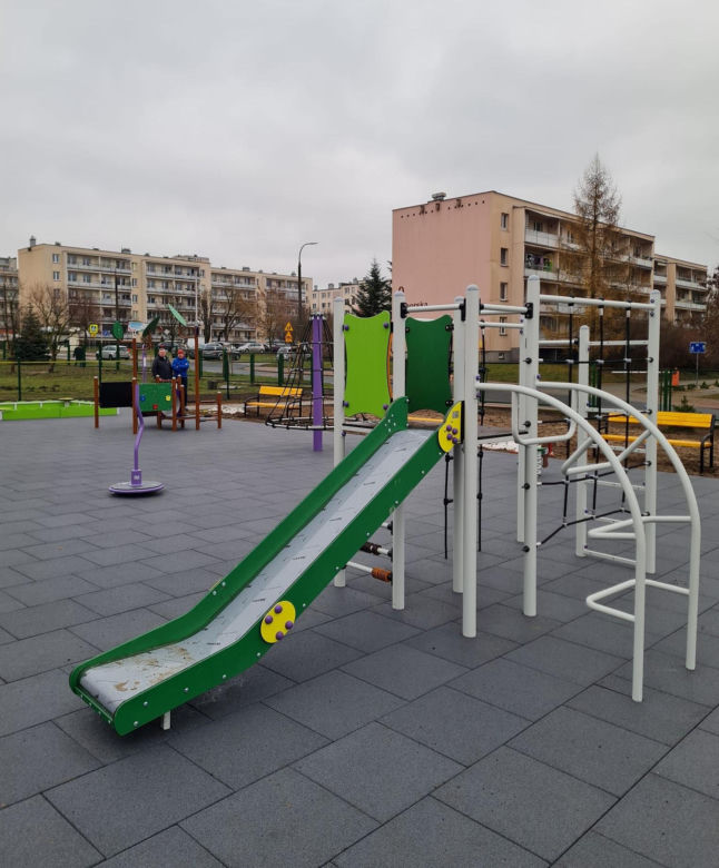 Plac zabaw przy siedleckiej "Ósemce" został zrealizowany w ramach budżetu obywatelskiego miasta Siedlce