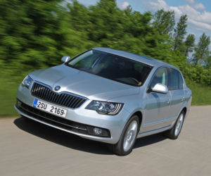 Limuzyna Skoda Superb 