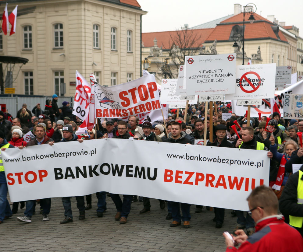 Banki pożyczały franki, których nie miały