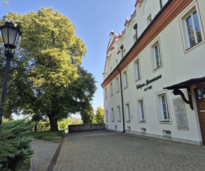 Świętokrzyskie. Perła nad Wisłą, która przetrwała wieki. Słynie z eliptycznej klatki schodowej