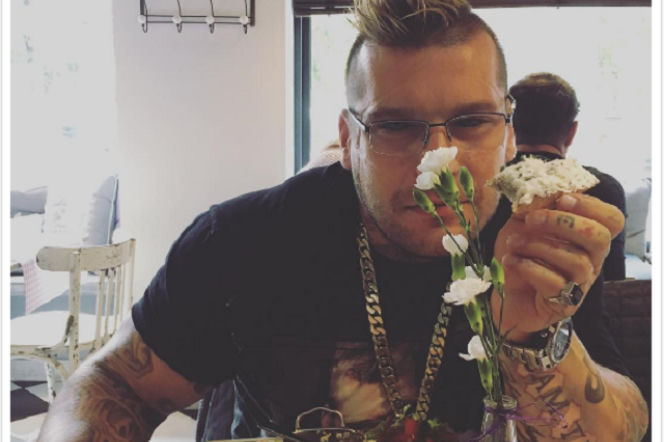 Popek, Paweł 'Rak' Mikołajuw - wszystkie wcielenia Króla Albanii