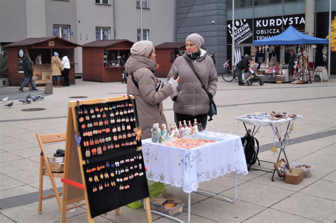 Frymark Bydgoski 2022. Tłumy mieszkańców w centrum miasta [ZDJĘCIA]