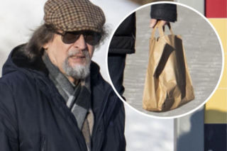 Brat cioteczny dogląda Kaczyńskiego. Nie przyszedł z pustymi rękami! Miał ze sobą torbę