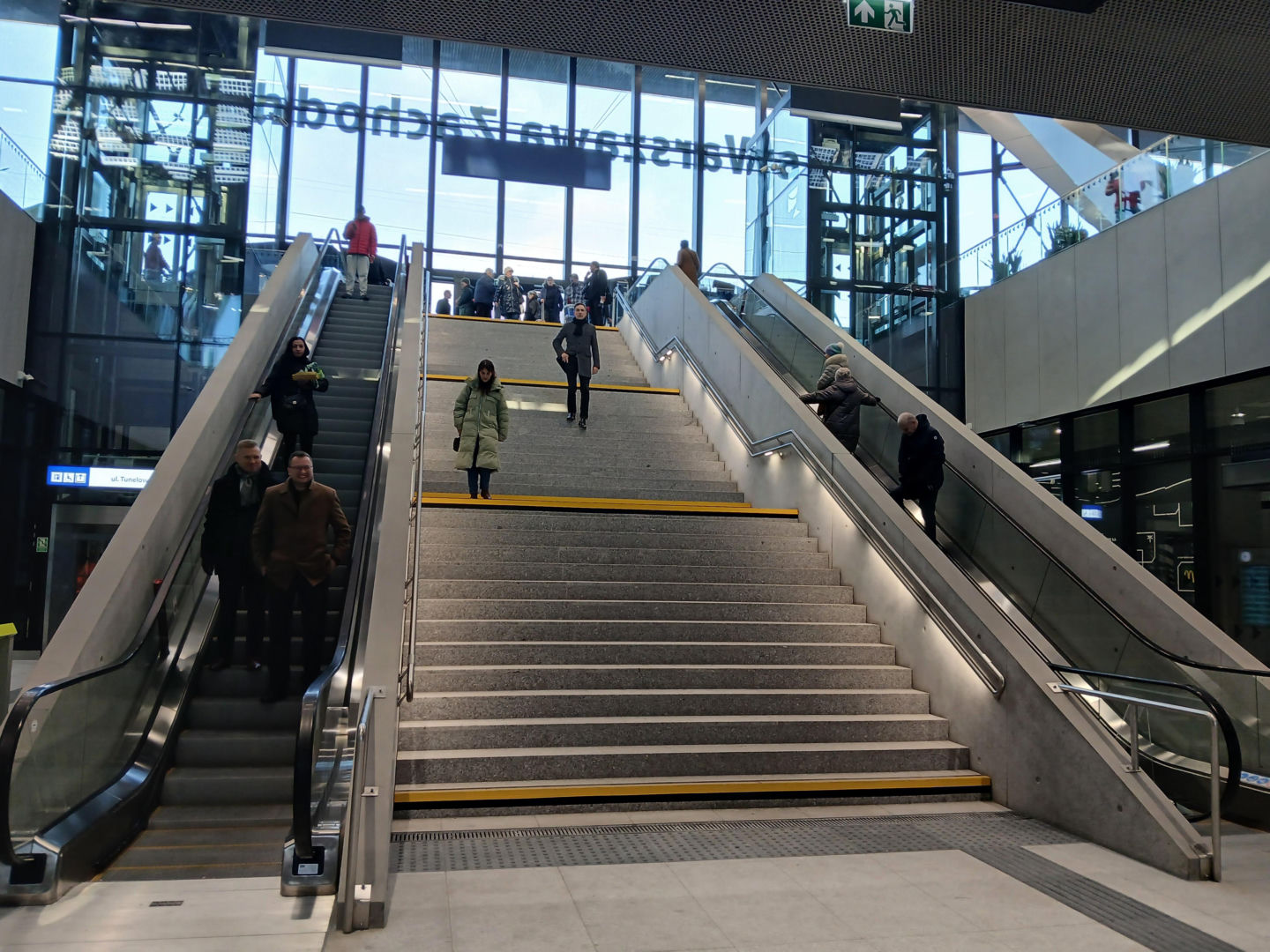 Dworzec kolejowy Warszawa Zachodnia po otwarciu