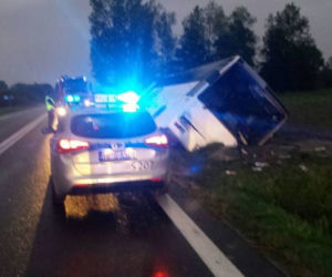 wypadek jesionna jędrzejów autokar