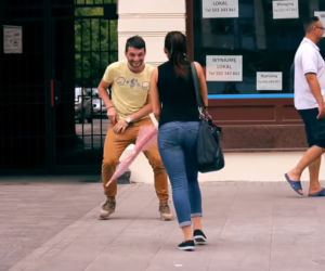 Popularny PRANKER na ulicach Łodzi. Śmiech, konsternacja, a nawet RĘKOCZYNY. Zobaczcie REAKCJE ŁODZIAN! 