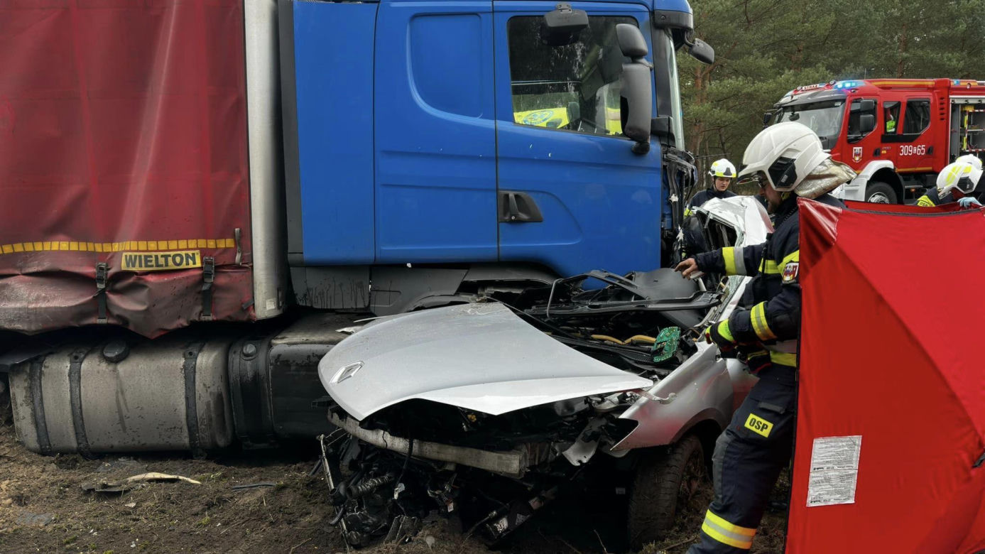 Tragiczny wypadek w miejscowości Przyłubie pod Bydgoszczą. Zdjęcia z miejsca zdarzenia