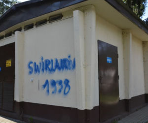 Osiem budynków „ozdobionych” przez 21-letniego graficiarza. Młody mężczyzna w rękach policji