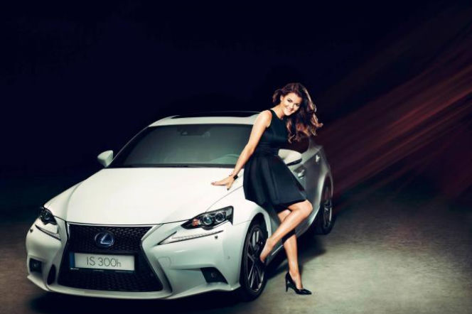 Agnieszka Radwańska pozuje do reklamy Lexusa