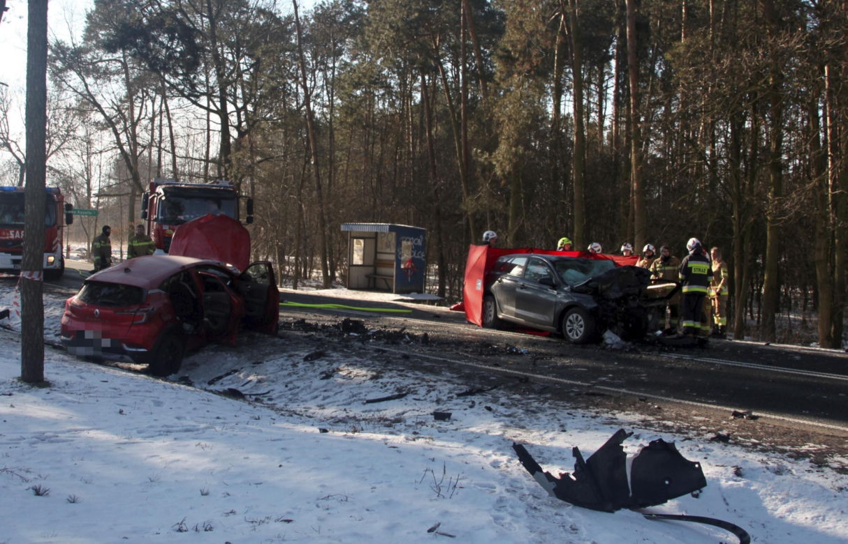 Wypadek pod Siedlcami. Zderzyły się dwie panie, jedna zginęła