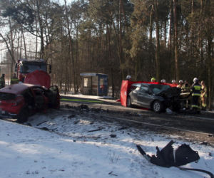 Wypadek pod Siedlcami. Zderzyły się dwie panie, jedna zginęła