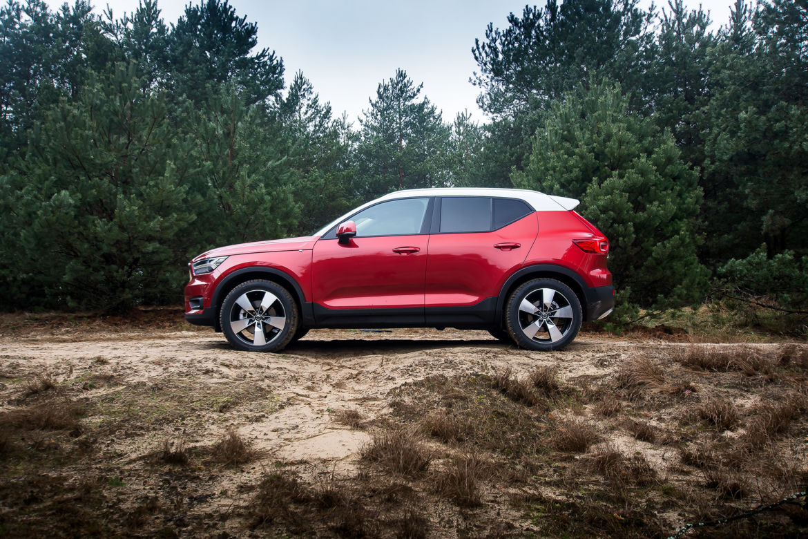 Volvo XC40 D4 AWD AT8 Momentum