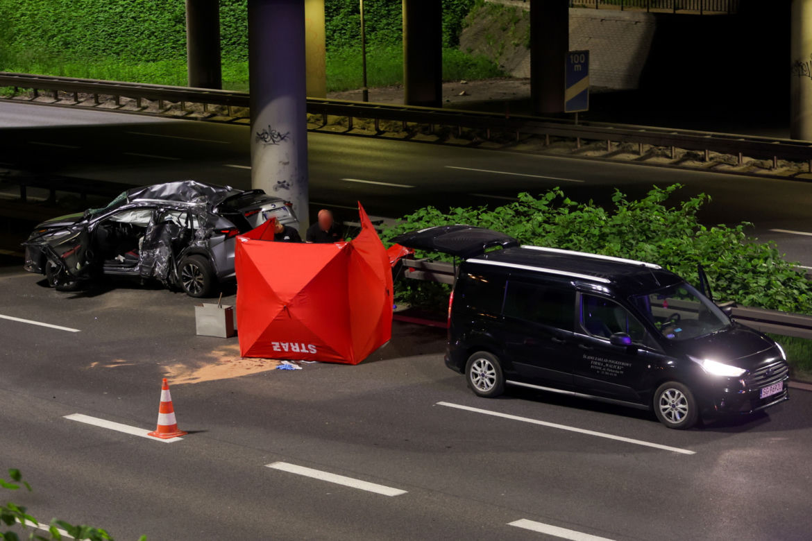 Tragiczny wypadek na autostradzie A4 w Katowicach. Zginął kierowca lexusa