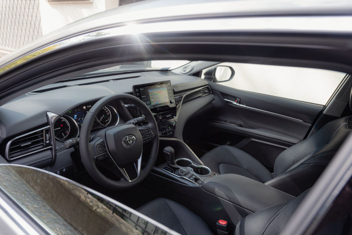Toyota Camry (2021)