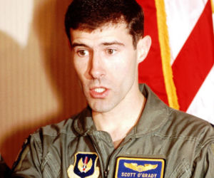 Jak uratować lotnika na wrogim terytorium?